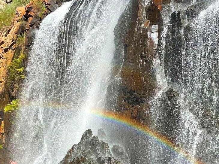 lefleuveencouleurs | Mackenzie Falls: Marvel at the beauty of Mackenzie Falls