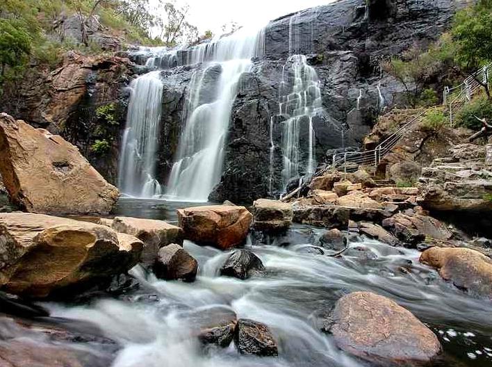 lefleuveencouleurs | Mackenzie Falls: Marvel at the beauty of Mackenzie Falls