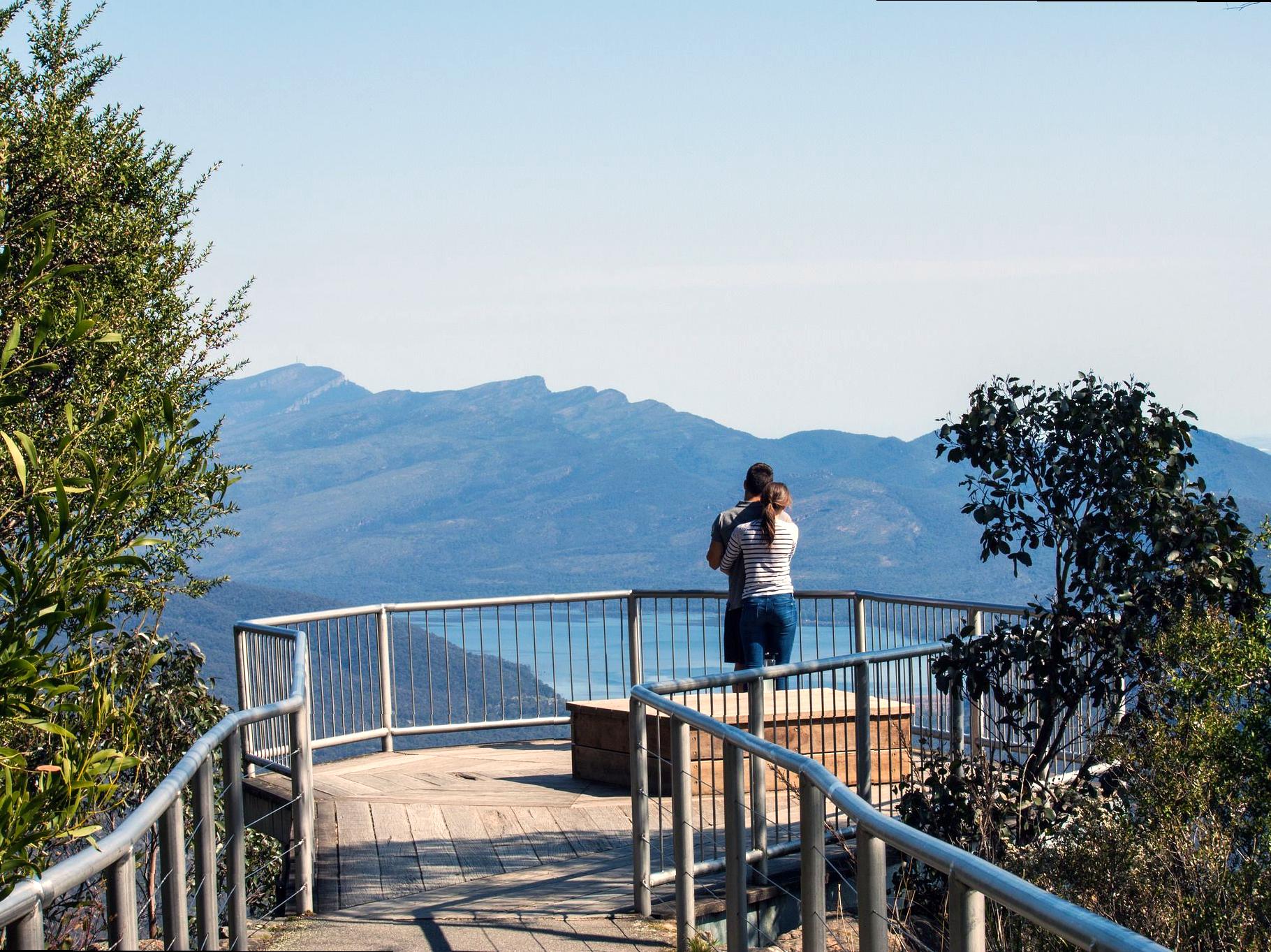 lefleuveencouleurs | Boroka Lookout: Enjoy the views from Boroka Lookout