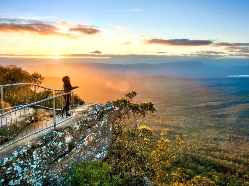 lefleuveencouleurs | Reed Lookout: Capture the stunning scenery from Reed Lookout.